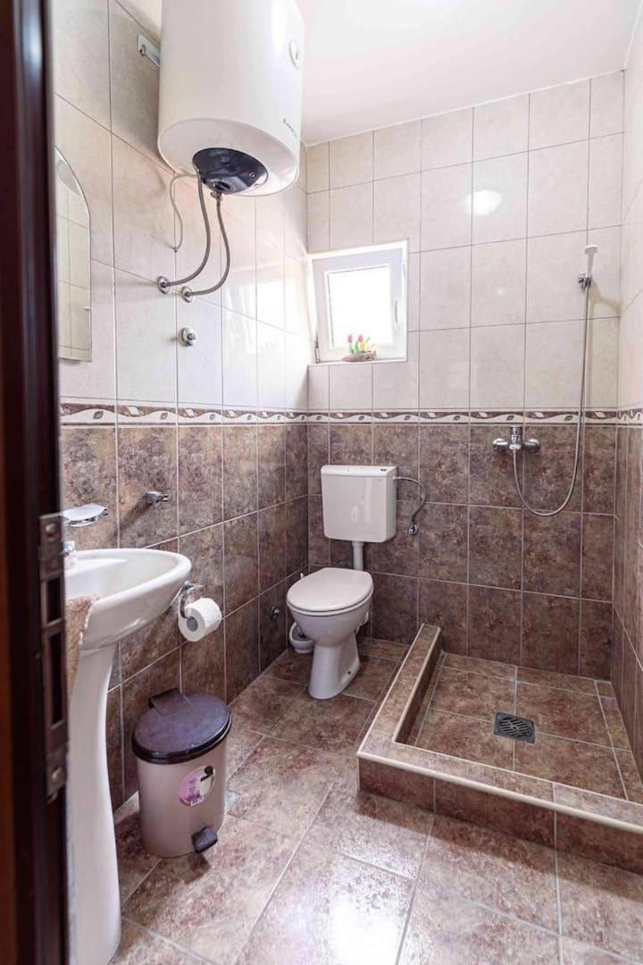 Apartmani Franeta Budva Exteriör bild