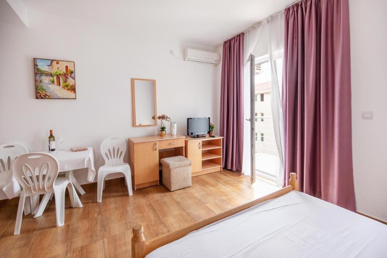 Apartmani Franeta Budva Exteriör bild