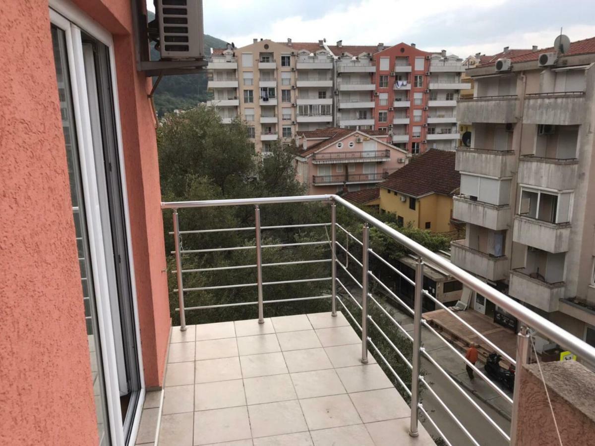 Apartmani Franeta Budva Exteriör bild
