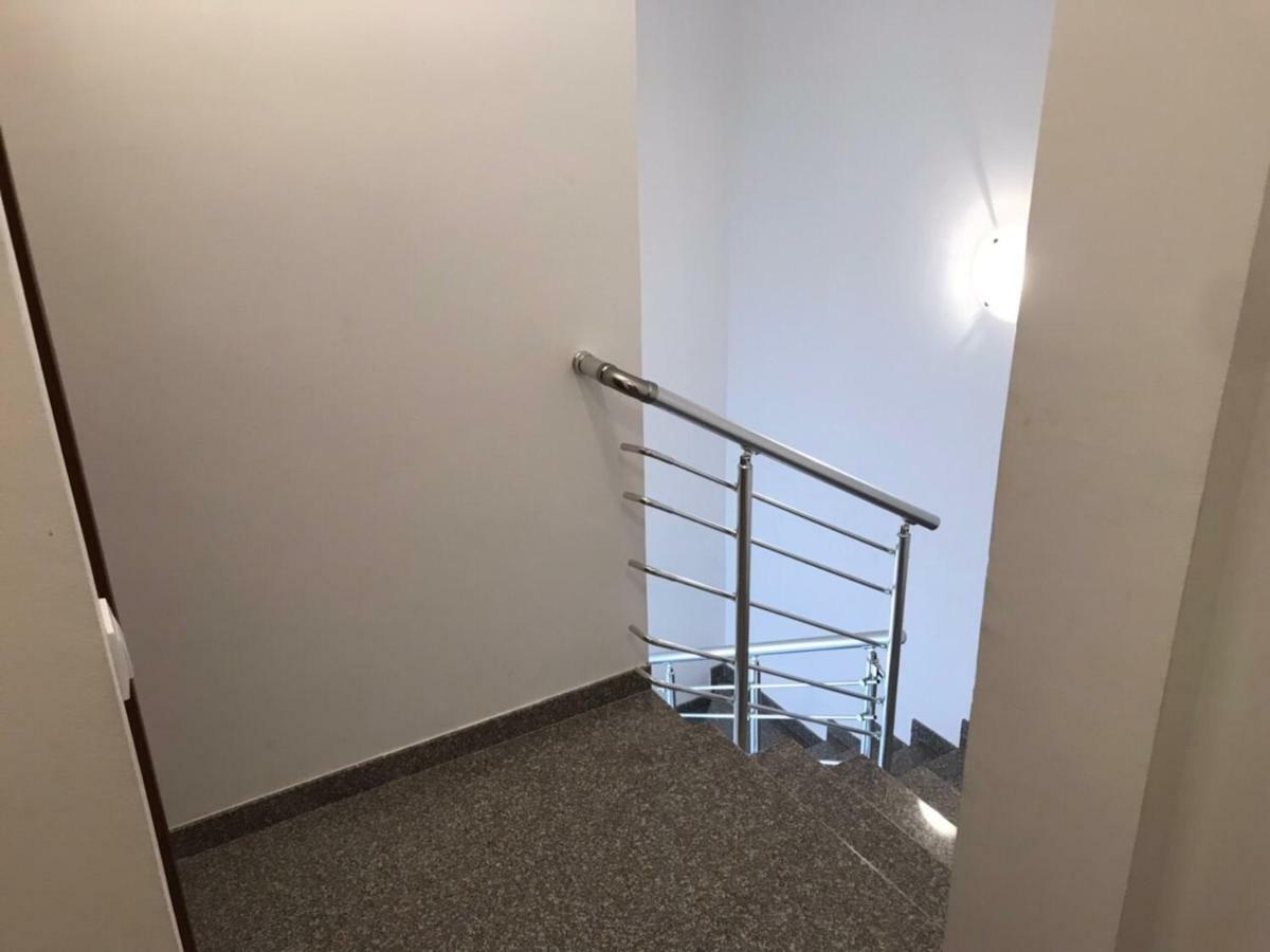 Apartmani Franeta Budva Exteriör bild
